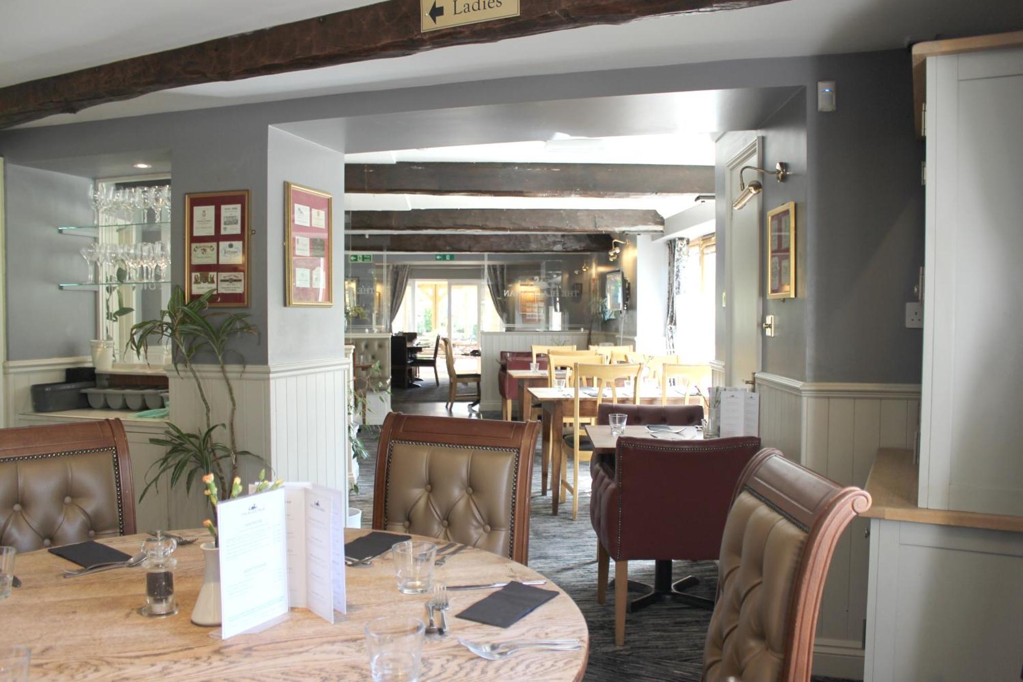 The Black Swan Inn Horsham St Faith Εξωτερικό φωτογραφία