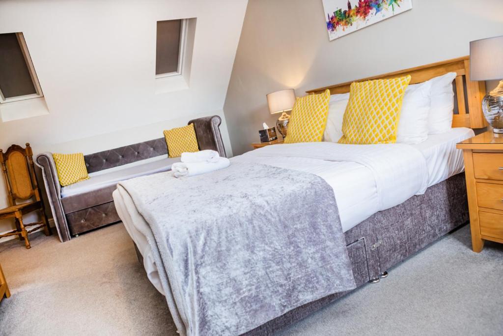 The Black Swan Inn Horsham St Faith Εξωτερικό φωτογραφία