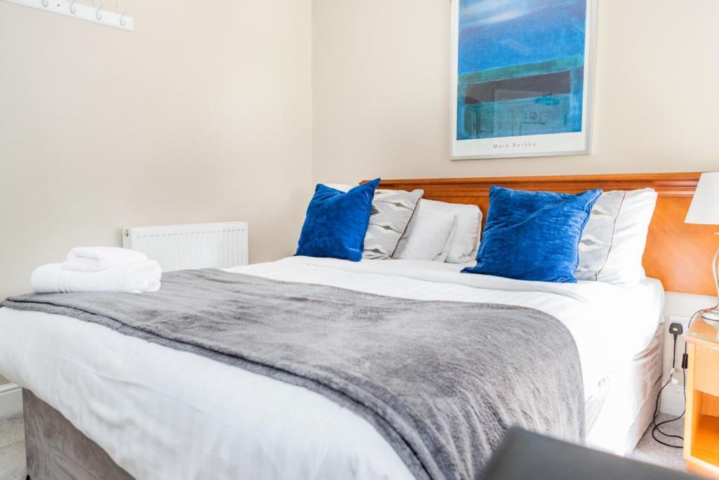 The Black Swan Inn Horsham St Faith Εξωτερικό φωτογραφία