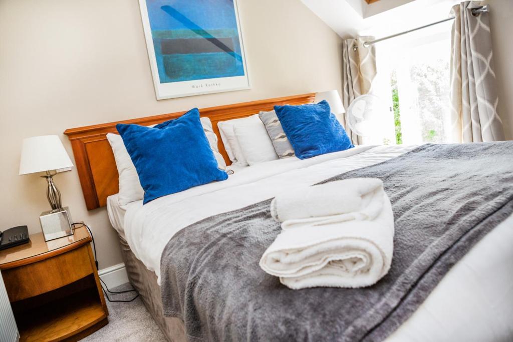 The Black Swan Inn Horsham St Faith Εξωτερικό φωτογραφία