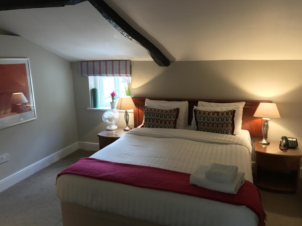 The Black Swan Inn Horsham St Faith Εξωτερικό φωτογραφία