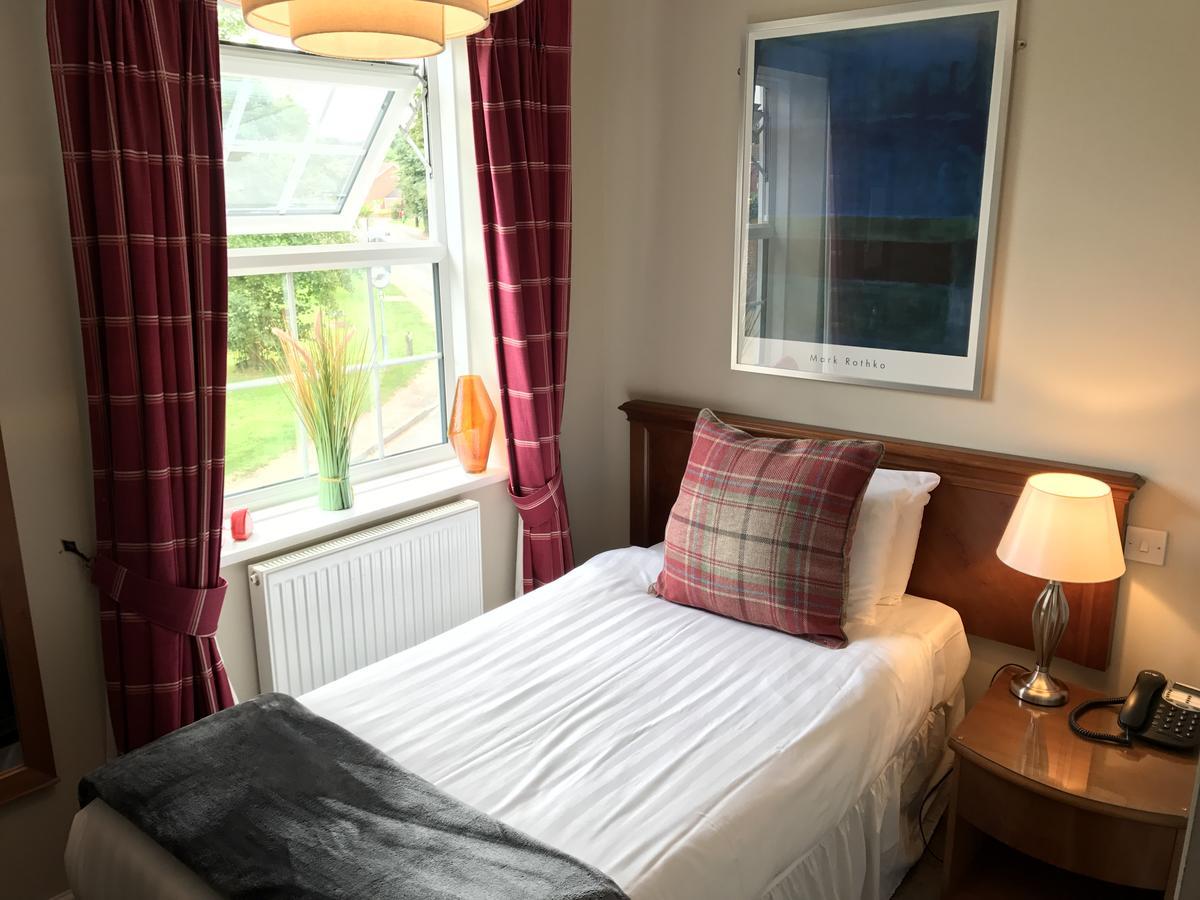 The Black Swan Inn Horsham St Faith Εξωτερικό φωτογραφία