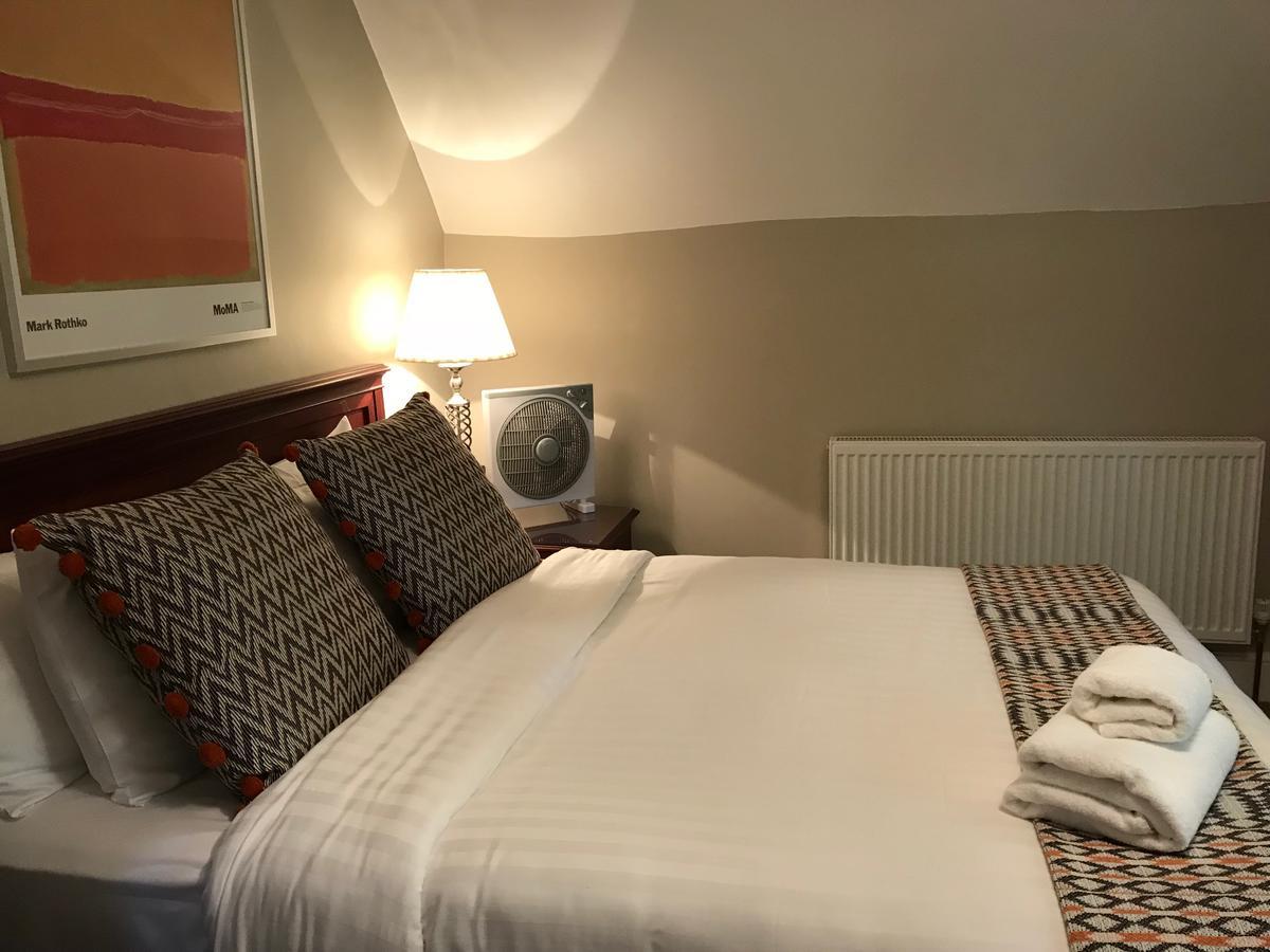 The Black Swan Inn Horsham St Faith Εξωτερικό φωτογραφία