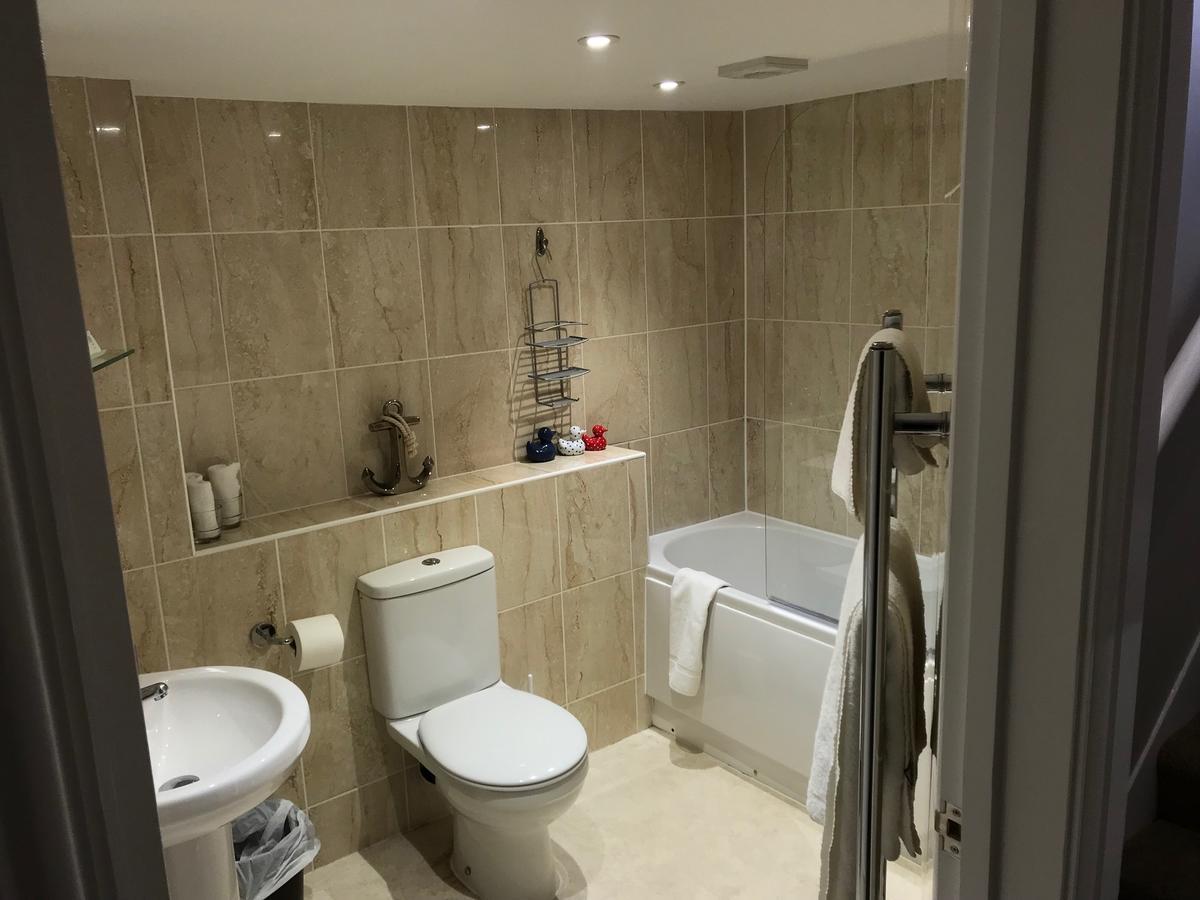 The Black Swan Inn Horsham St Faith Εξωτερικό φωτογραφία