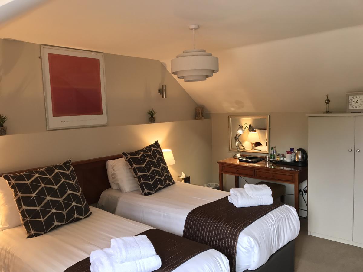 The Black Swan Inn Horsham St Faith Εξωτερικό φωτογραφία